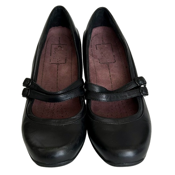 Clarks Leather Active Air Mary Jane Pumps with Double Straps - Size 6.5 - Black - Picture 4 of 9
